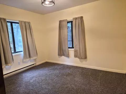 Bedroom - 208 E Loves Dr, Roscommon, MI 48653 photo 2 of 4