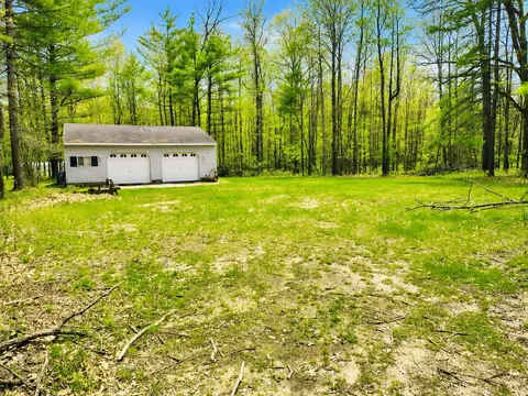 6563 Wooded Trl, Houghton Lake, MI 48629