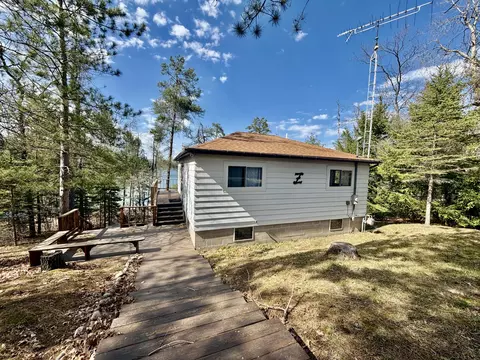 2850 W Hill Rd, Lewiston, MI 49756