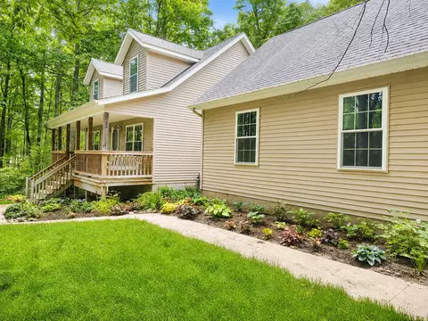 Exterior - 240 Monroe Blvd, Roscommon, MI 48653 photo 2 of 13