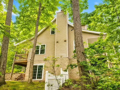Exterior - 240 Monroe Blvd, Roscommon, MI 48653 photo 7 of 13