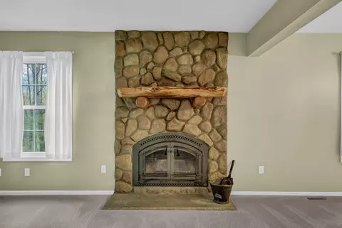 Living - 240 Monroe Blvd, Roscommon, MI 48653 photo 3 of 10