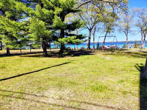 Exterior - 240 Monroe Blvd, Roscommon, MI 48653 photo 12 of 13