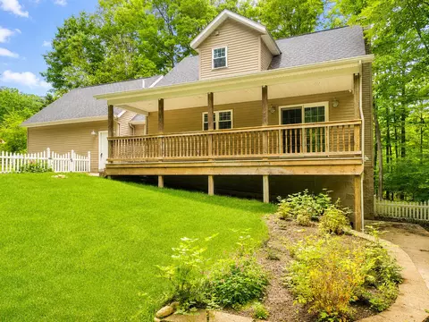 Exterior - 240 Monroe Blvd, Roscommon, MI 48653 photo 3 of 13