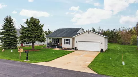 3377 Glen Meadows Dr, Gaylord, MI 49735