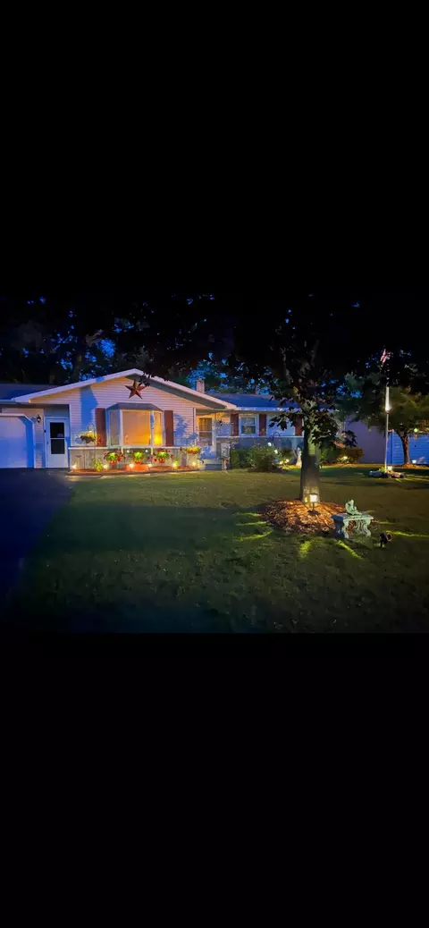 526 Northwood Dr, Alpena, MI 49707