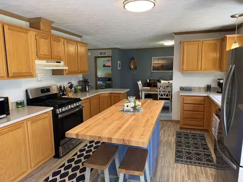 Kitchen - 6708 Tremble Trl, Pellston, MI 49769 photo 2 of 3