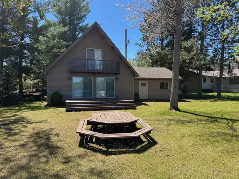2076 Lake James Dr, Prudenville, MI 48651