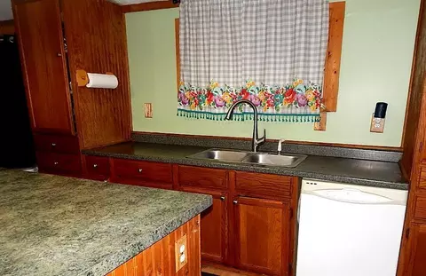 Kitchen - 2389 W Maplehurst Dr, Roscommon, MI 48653 photo 3 of 5