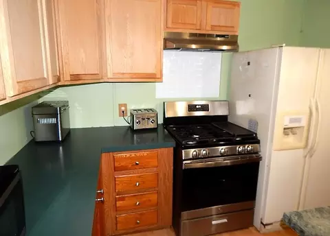 Kitchen - 2389 W Maplehurst Dr, Roscommon, MI 48653 photo 5 of 5