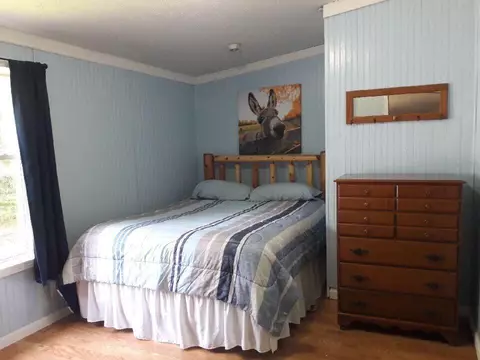 Bedroom - 2389 W Maplehurst Dr, Roscommon, MI 48653 photo 4 of 4