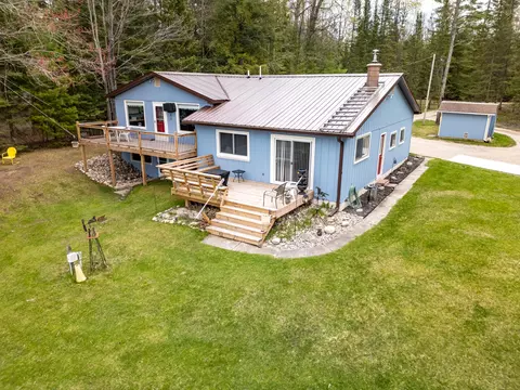 12190 E Shore Cir, Millersburg, MI 49759