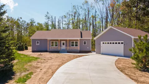 721 Krystal Meadow Ln, Gaylord, MI 49735