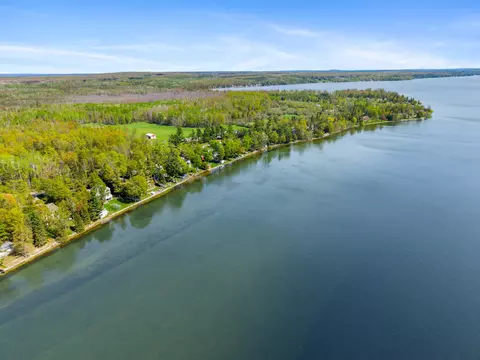 View/Area - 4457 E Burt Lake Rd, Cheboygan, MI 49721 photo 10 of 17