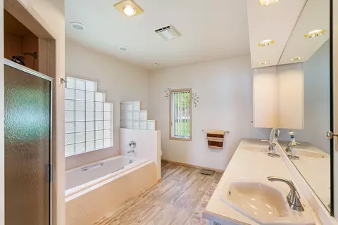 Bath - 4457 E Burt Lake Rd, Cheboygan, MI 49721 photo 4 of 5