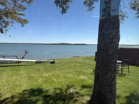 14382 Hill St, Presque Isle, MI 49777