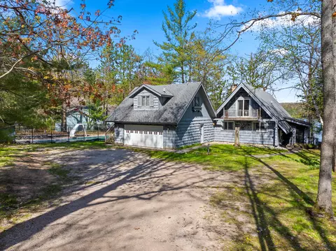 11551 Enchanted Dr, Frederic, MI 49733