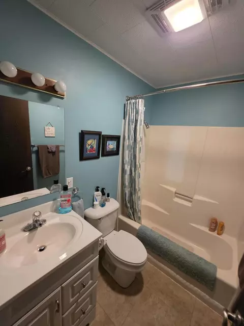 Bath - 1470 Helmer Lake Rd, Fairview, MI 48621 photo 1 of 5