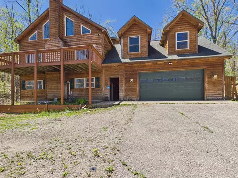 11302 Whisper Dr, Frederic, MI 49733