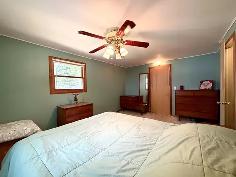 Bedroom - 332 Pingree St, Roscommon, MI 48653 photo 4 of 4