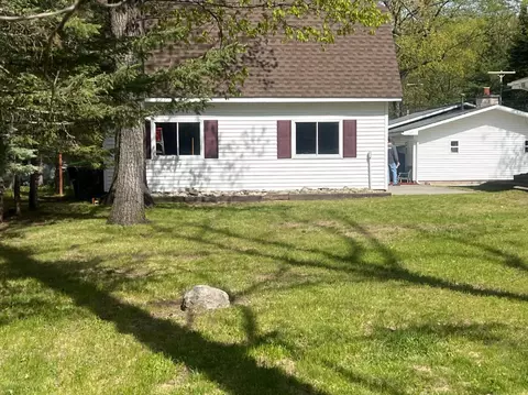 Exterior - 332 Pingree St, Roscommon, MI 48653 photo 4 of 8
