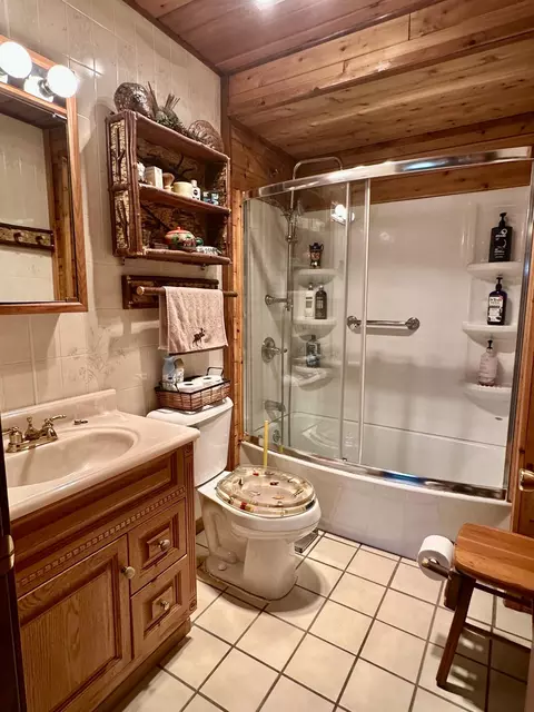Bath - 2410 N Manistee River Rd, Grayling, MI 49738 photo 1 of 1