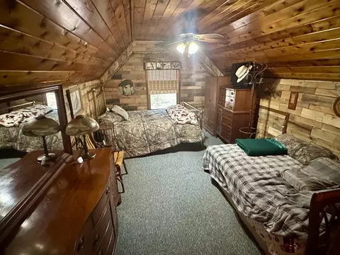 Bedroom - 2410 N Manistee River Rd, Grayling, MI 49738 photo 5 of 6