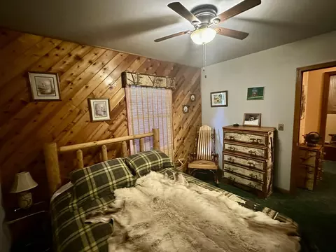 Bedroom - 2410 N Manistee River Rd, Grayling, MI 49738 photo 2 of 6