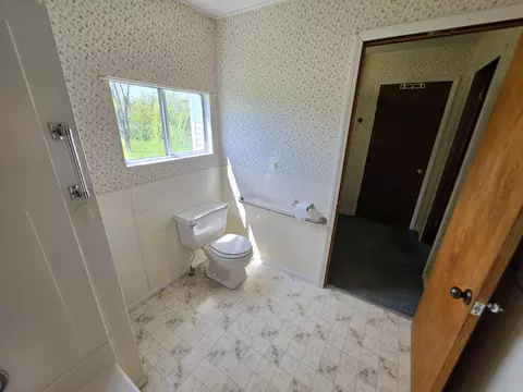 Bath - 2056 E Miller Rd, Fairview, MI 48621 photo 3 of 5