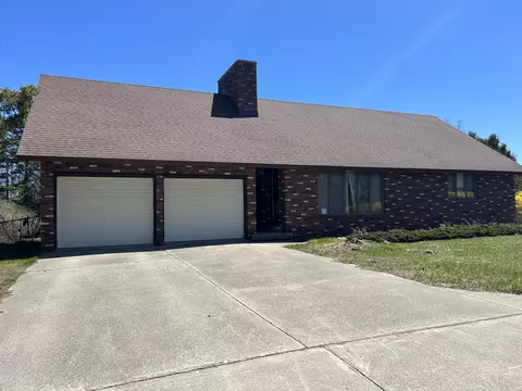 163 Island View Dr, Alpena, MI 49707