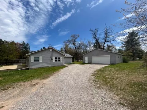 413 S Randall Ave, Mio, MI 48647