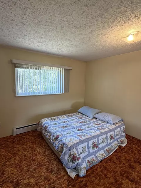 Bedroom - 1724 E North Down River Rd, Grayling, MI 49738 photo 5 of 6