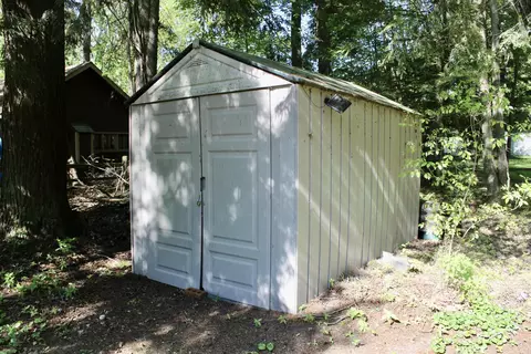 Exterior - 9433 Spinnaker St, Grayling, MI 49738 photo 4 of 4