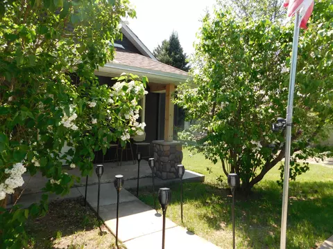 107 Vilas St, Grayling, MI 49738