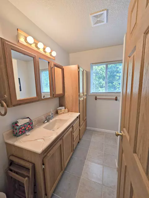 Bath - 1397 Pte Labarbe Rd, St. Ignace, MI 49781 photo 3 of 3