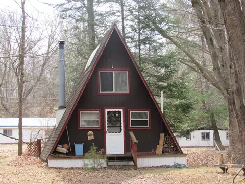 5892 Woodland Dr, Lake, MI 48632