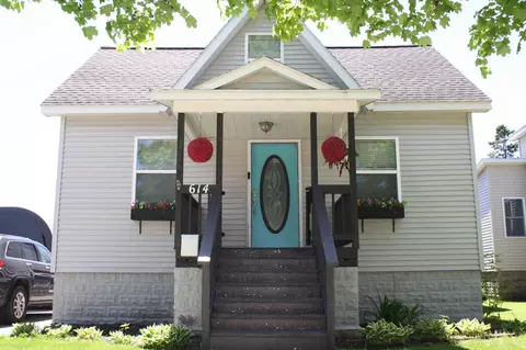 614 W Lake St, Alpena, MI 49707