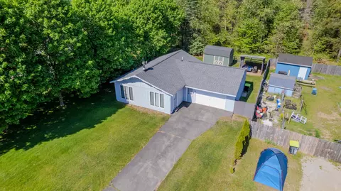 1065 Tanglewood Dr, Saint Helen, MI 48656
