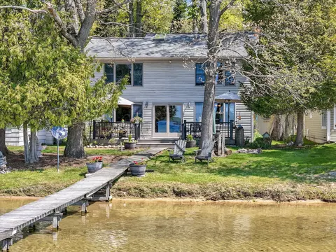 421 Clare Blvd, Roscommon, MI 48653