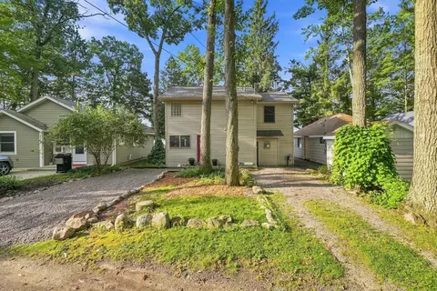 Exterior - 421 Clare Blvd, Roscommon, MI 48653 photo 10 of 14