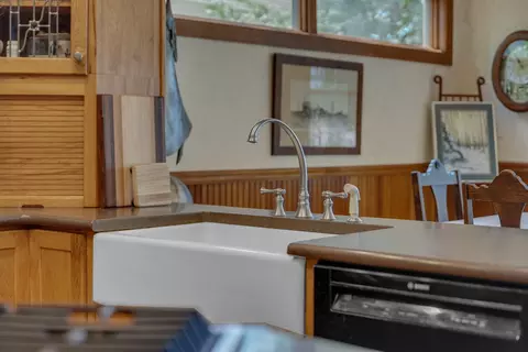 Kitchen - 421 Clare Blvd, Roscommon, MI 48653 photo 5 of 6