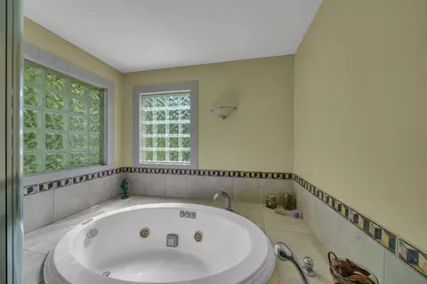 Bath - 421 Clare Blvd, Roscommon, MI 48653 photo 7 of 8