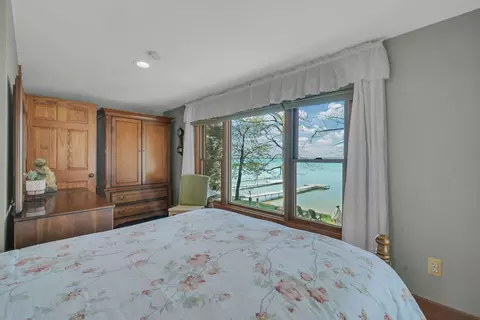 Bedroom - 421 Clare Blvd, Roscommon, MI 48653 photo 4 of 8