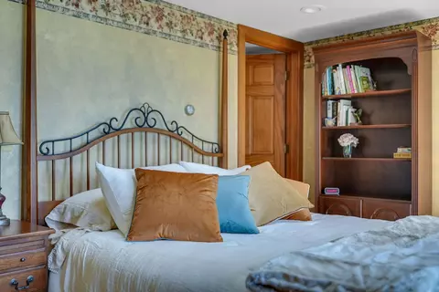 Bedroom - 421 Clare Blvd, Roscommon, MI 48653 photo 3 of 8