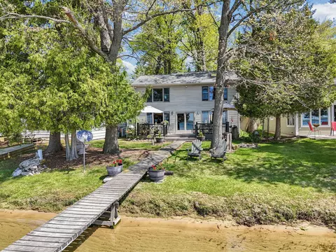 Exterior - 421 Clare Blvd, Roscommon, MI 48653 photo 3 of 14