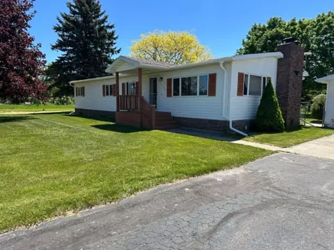 7409 M 32, Alpena, MI 49707