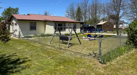 6373 Manistee St, Frederic, MI 49733