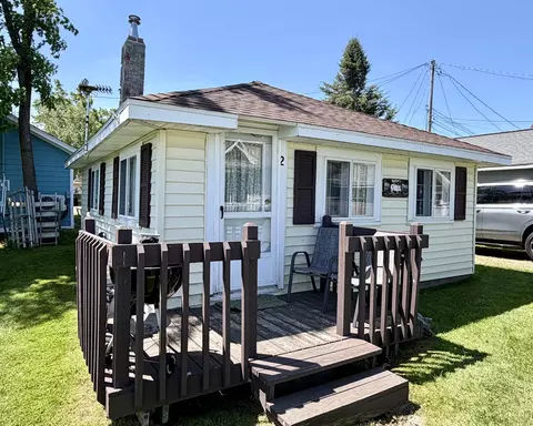 6344 W Houghton Lk, Houghton Lake, MI 48629
