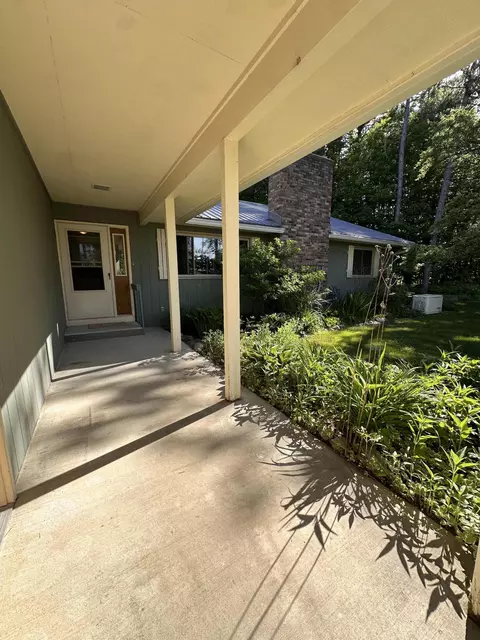1895 Redpine Dr, Gaylord, MI 49735