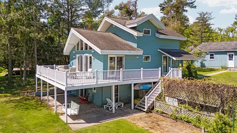 2623 W Dixon Lake Dr, Gaylord, MI 49735